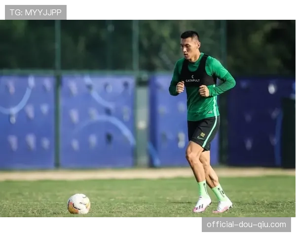 赛前动态：沃尔夫斯堡主帅表示，已针对对手后场出球弱点进行压迫演练